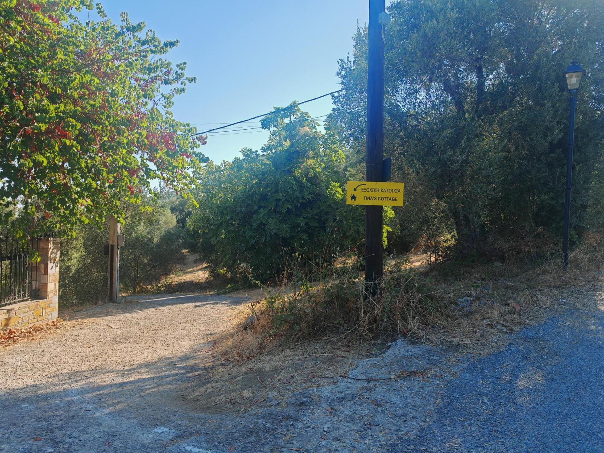 Εξοχική Κατοικία - Cottage Τίνα Líri Extérieur photo